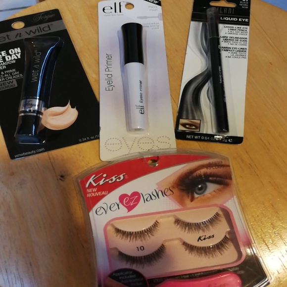 Random make up bundle - Picture 3 of 3